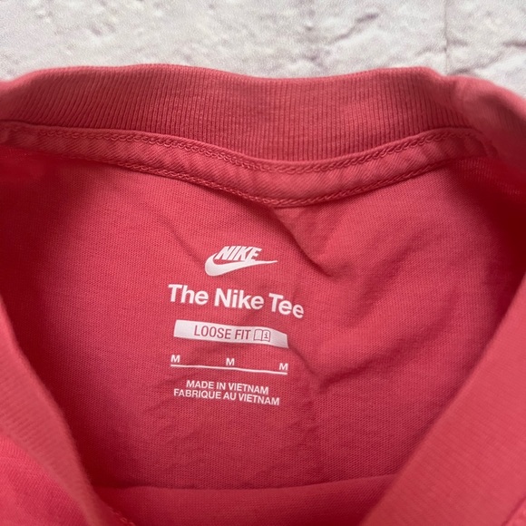 Nike girls oversized decorative back Tshirt Excellent - Picture 3 of 5